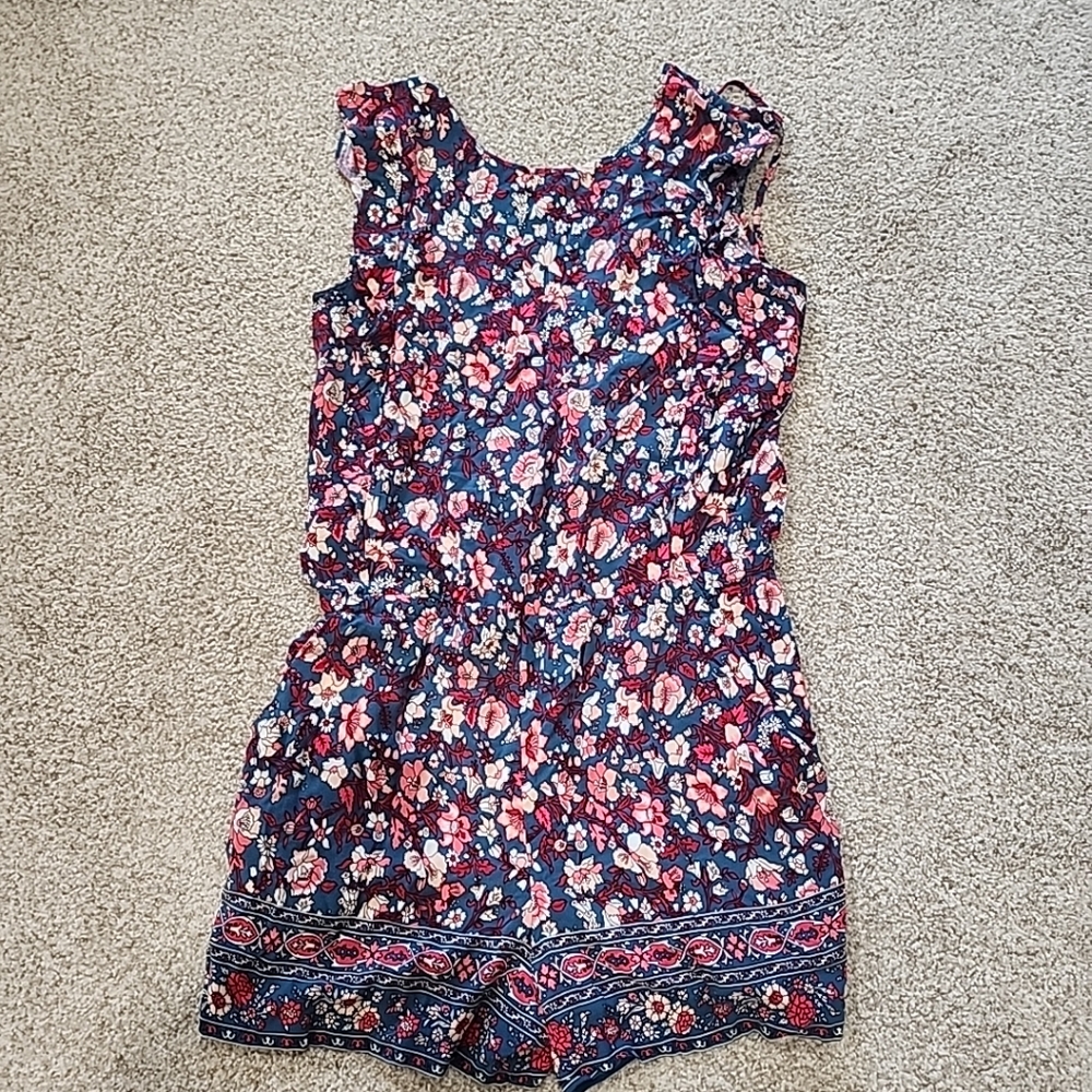LOFT Petit Medium Blue/Pink Floral sleeveless Short Romper W/ Ruffles And Tie